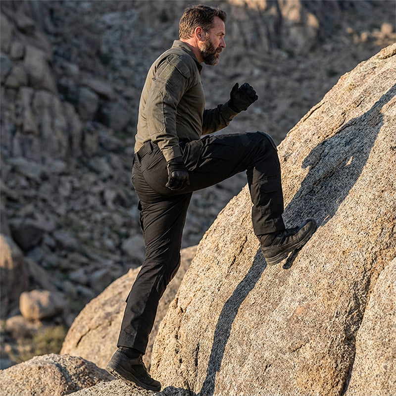 Pantalon cargo à genouillères intégrées