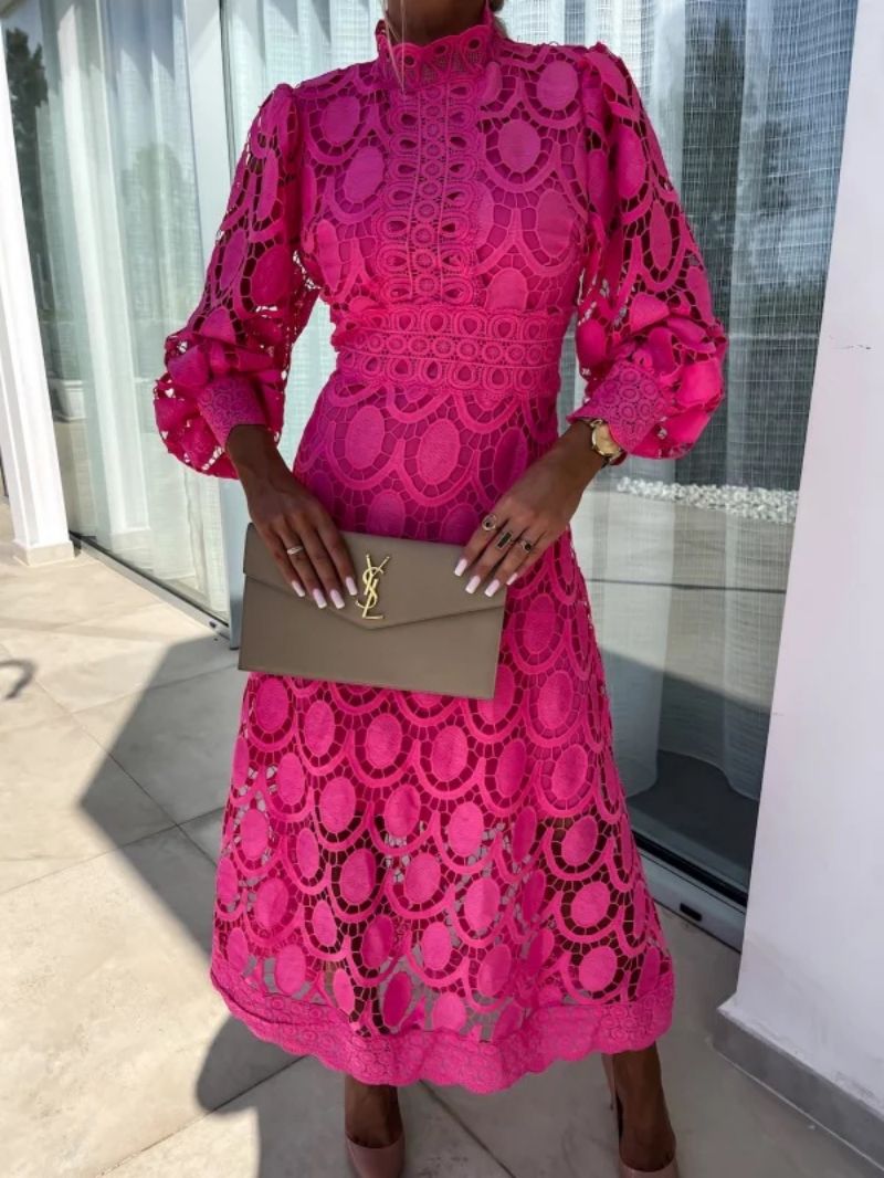 Robe en dentelle ajustée