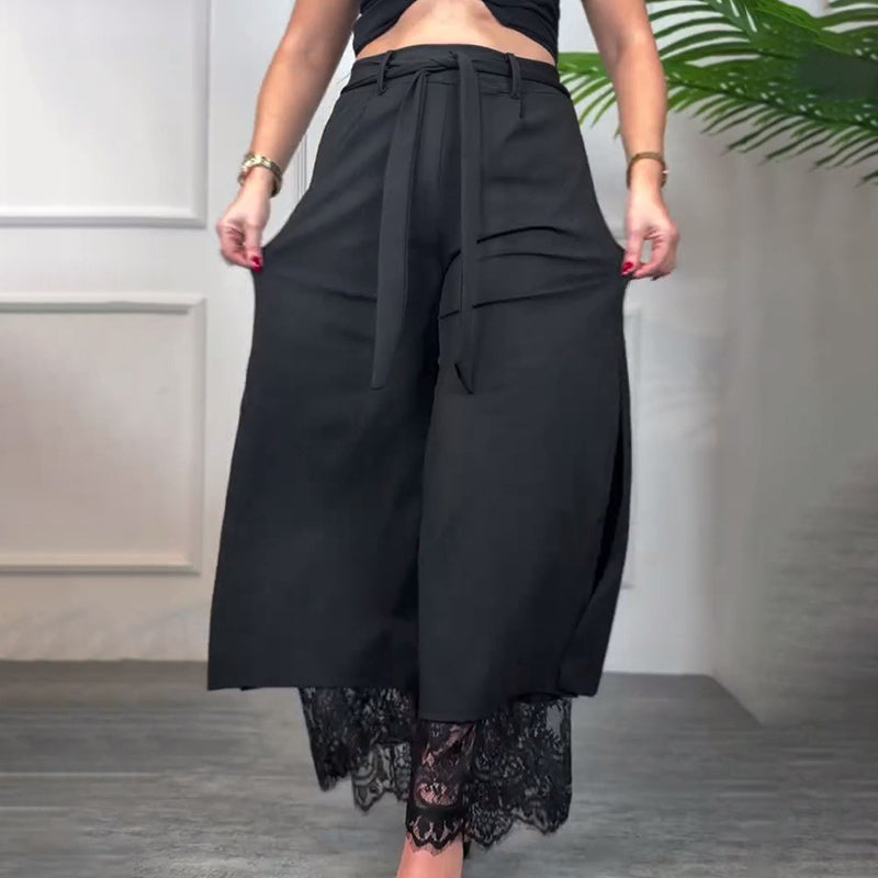 Pantalon ample avec détail en dentelle