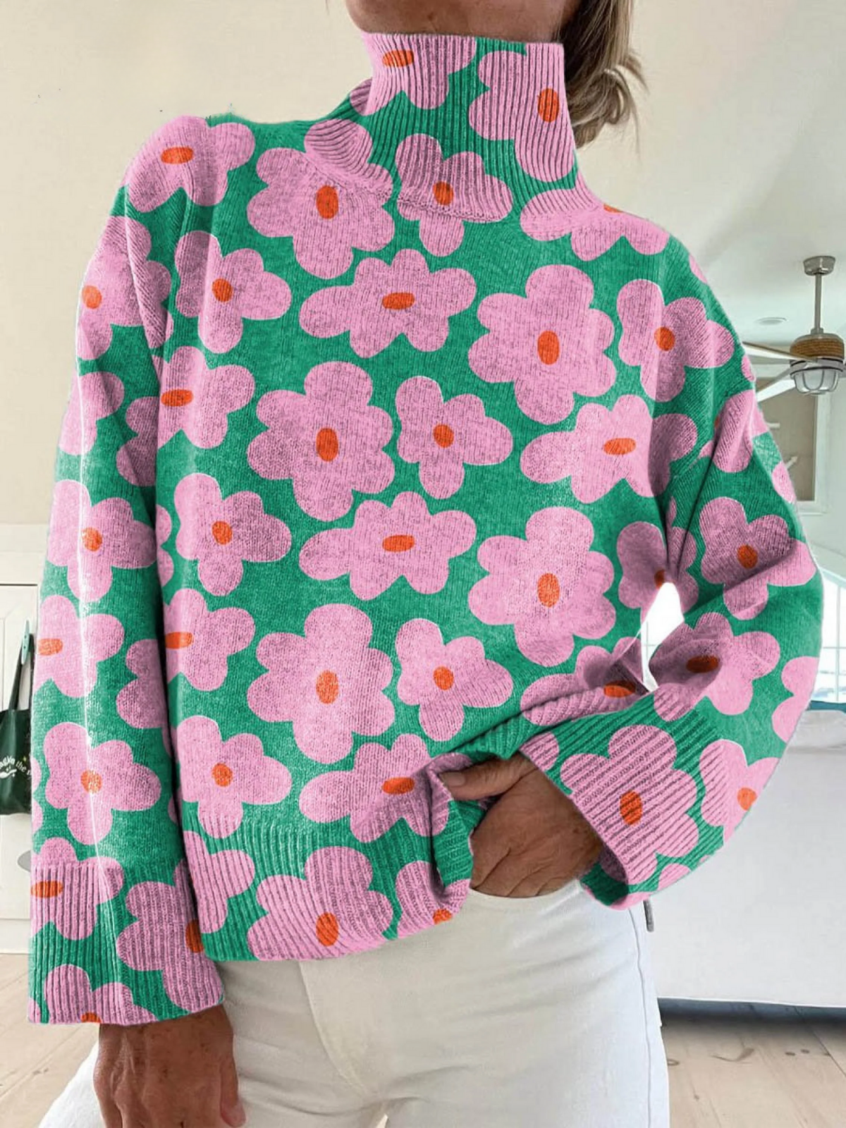 Pull à col roulé fleuri
