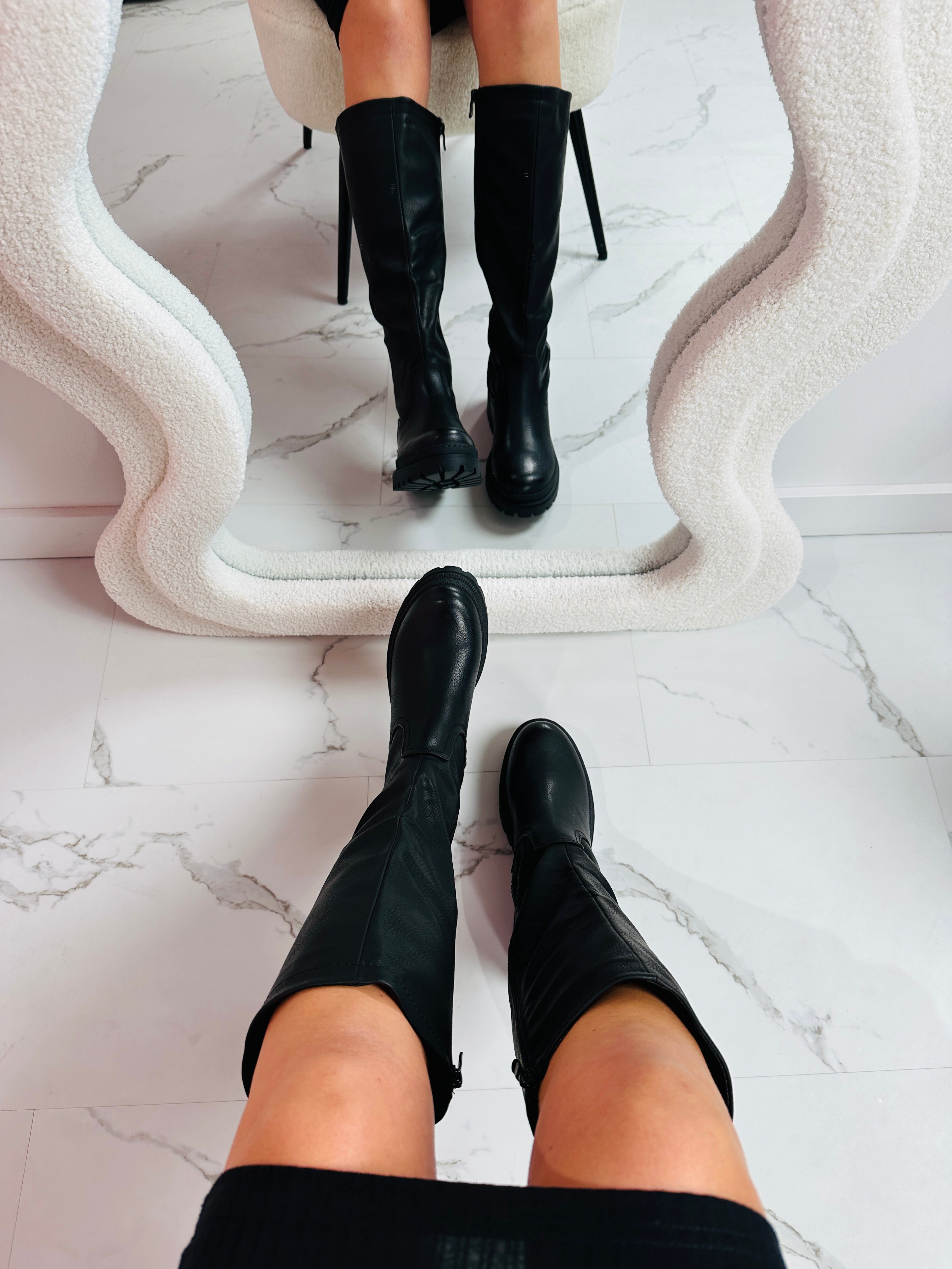 Bottes hautes de coupe classique